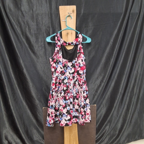 Forever 21 Multicolor. Dress - Picture 6 of 7